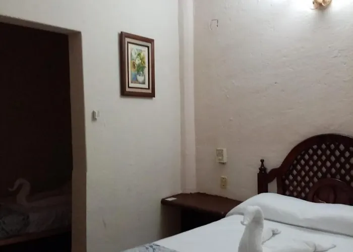 Hotel Familiar El Dorado Zihuatanejo