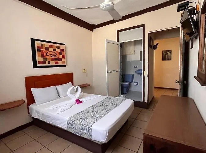 Familiar El Dorado Hotel 3*