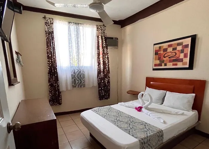 Hotel Familiar El Dorado Zihuatanejo