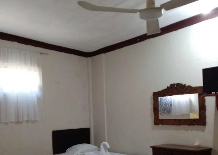 Hotel Familiar El Dorado Zihuatanejo