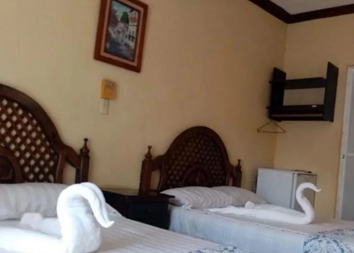 Hotel Familiar El Dorado Zihuatanejo