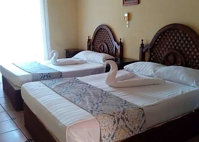 Familiar El Dorado Hotel 3*
